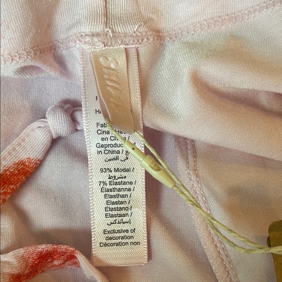 Skims Sleep Pant in Cherry Blossom Lipstick Size Small NWT - Picture 4 of 9